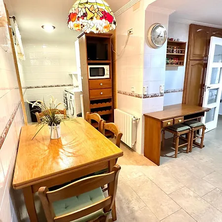 Holiday home 8 Familiar Con Piscina *