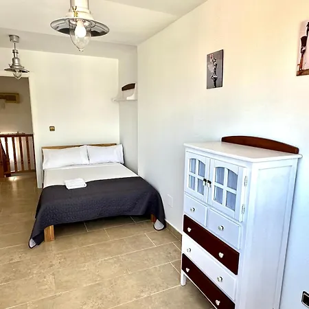 8 Familiar Con Piscina Gran Alacant