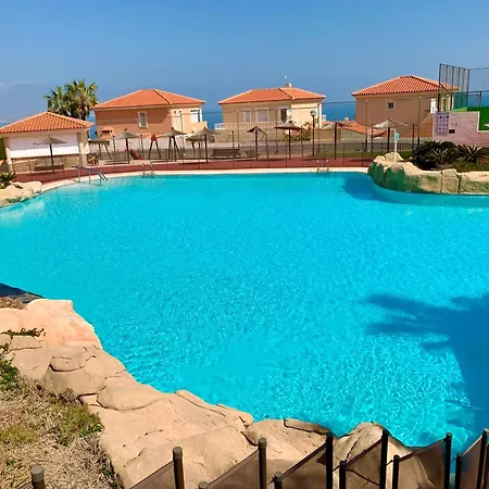 8 Familiar Con Piscina Holiday home