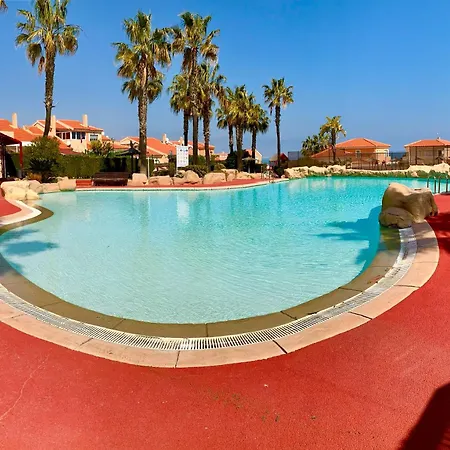 8 Familiar Con Piscina Holiday home